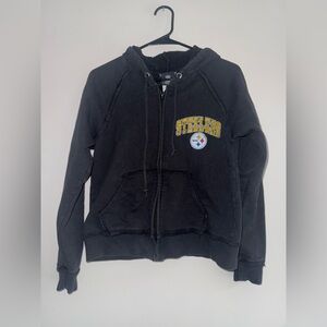 NFL Apparel Pittsburgh Steelers Full Zip Hoodie. Size small. Black. 80% cotton.